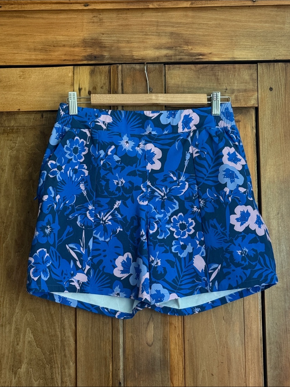 Women’s S Columbia PFG Blue Floral Athletic Shorts Athletic Outdoors Beach